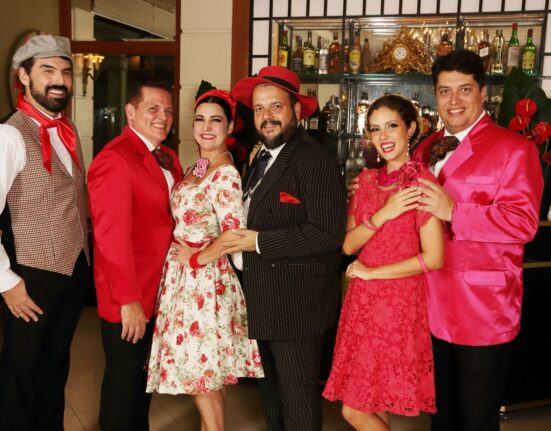 Preparativos para a estreia de "Va Benissimo" Colunismo Social