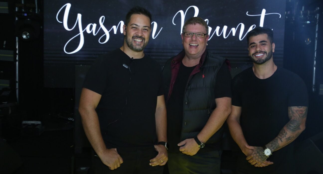 Nesta segunda, elenco se reúne para exibição do 1º episódio da série "Reis", que entra em sua 10º temporada na TV Record cinema