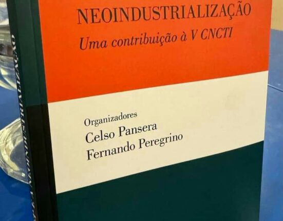 Pré-lançamento Colunismo Social