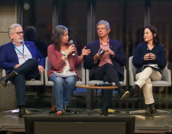 Encontro na Firjan Colunismo Social