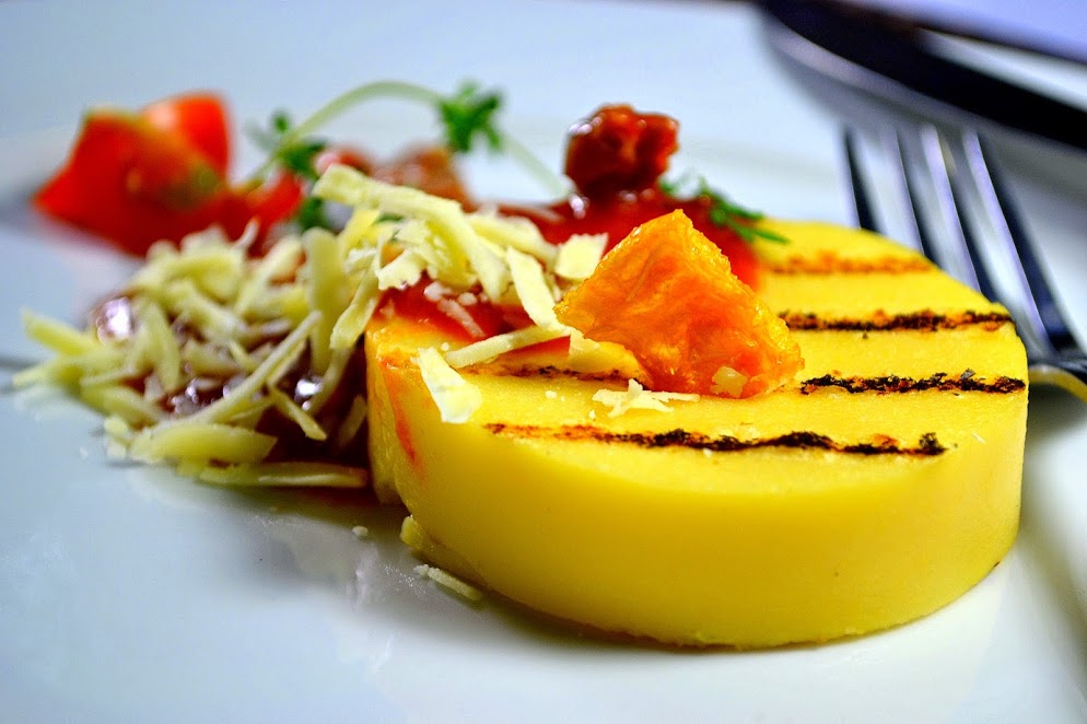 Polenta Lunella é opção prática da Zini para aumentar os lucros do setor de food service Gastronomia