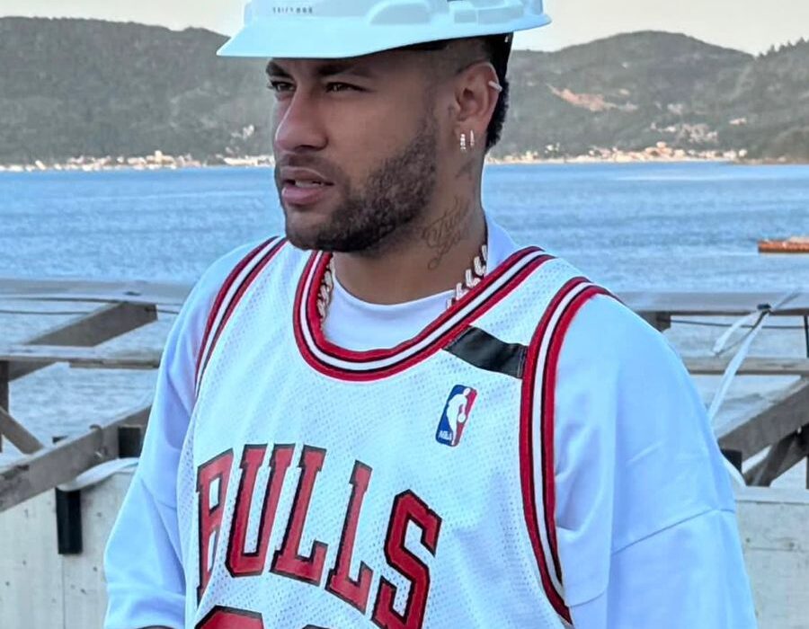 Neymar visita o Edify One, empreendimento em Itapema do qual a NR Sports é sócia Colunismo Social