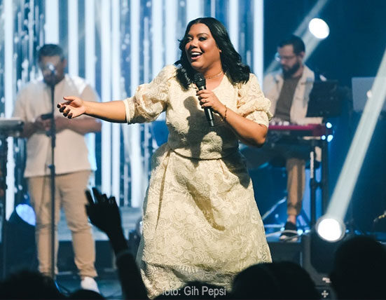 Sued Silva fala da gravação do seu primeiro DVD, 'Uma noite que ficará marcada no coração' Música