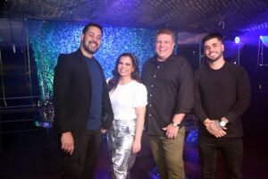 Lívia Andrade comemora 41 anos com uma super festa no Rio Beach Club Colunismo Social