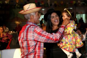 Romário celebra XVI Arraiá do Baixola em sua residência na Barra da Tijuca Colunismo Social