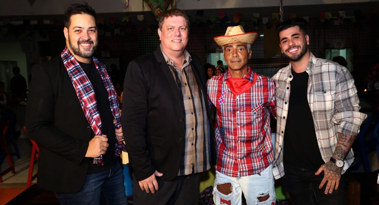 Romário celebra XVI Arraiá do Baixola em sua residência na Barra da Tijuca Colunismo Social