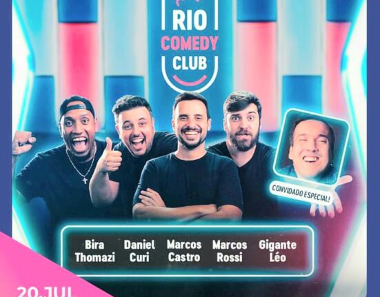 Rio Comedy Club, no Teatro Cesgranrio Colunismo Social