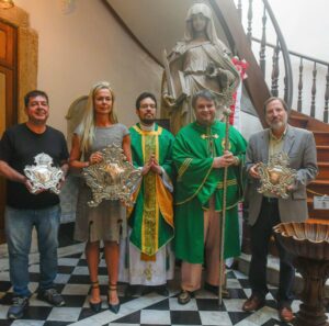 Peças sacras devolvidas, na missa em ação de graças Rio de janeiro