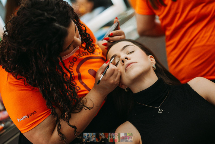 Salões 'Fast Beauty' são os novos amores das mulheres em Goiânia Beleza