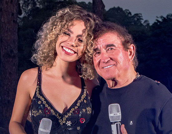 Com a canção "Como Antigamente", Amado Batista lança cantora Bella Alencar Música