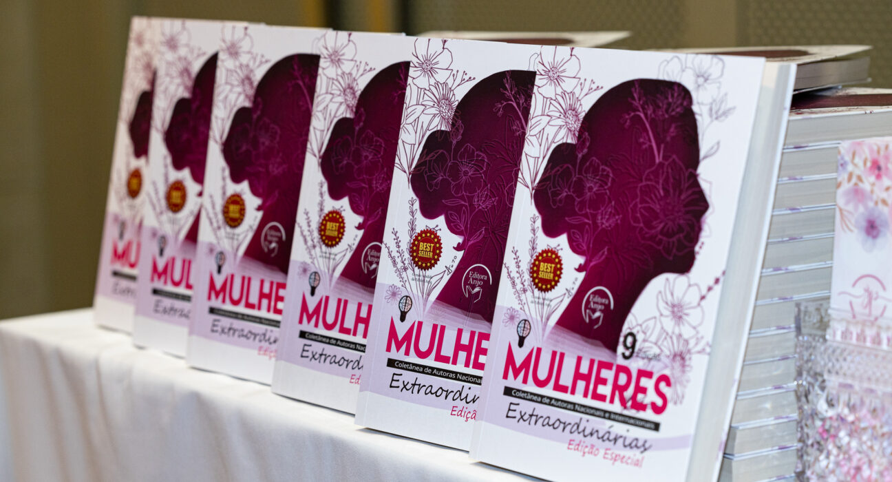 Encontro de Histórias: Brasileiras no Japão coautoras do livro “Mulheres Extraordinárias” realizam dia de autógrafo Cultura