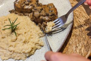 Yolo Motel: Gastronomia Sofisticada e Memorável Gastronomia