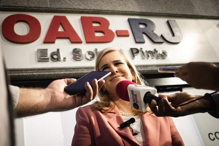 Vitória de Ana Tereza Basílio : Muitas comemorações. Geral