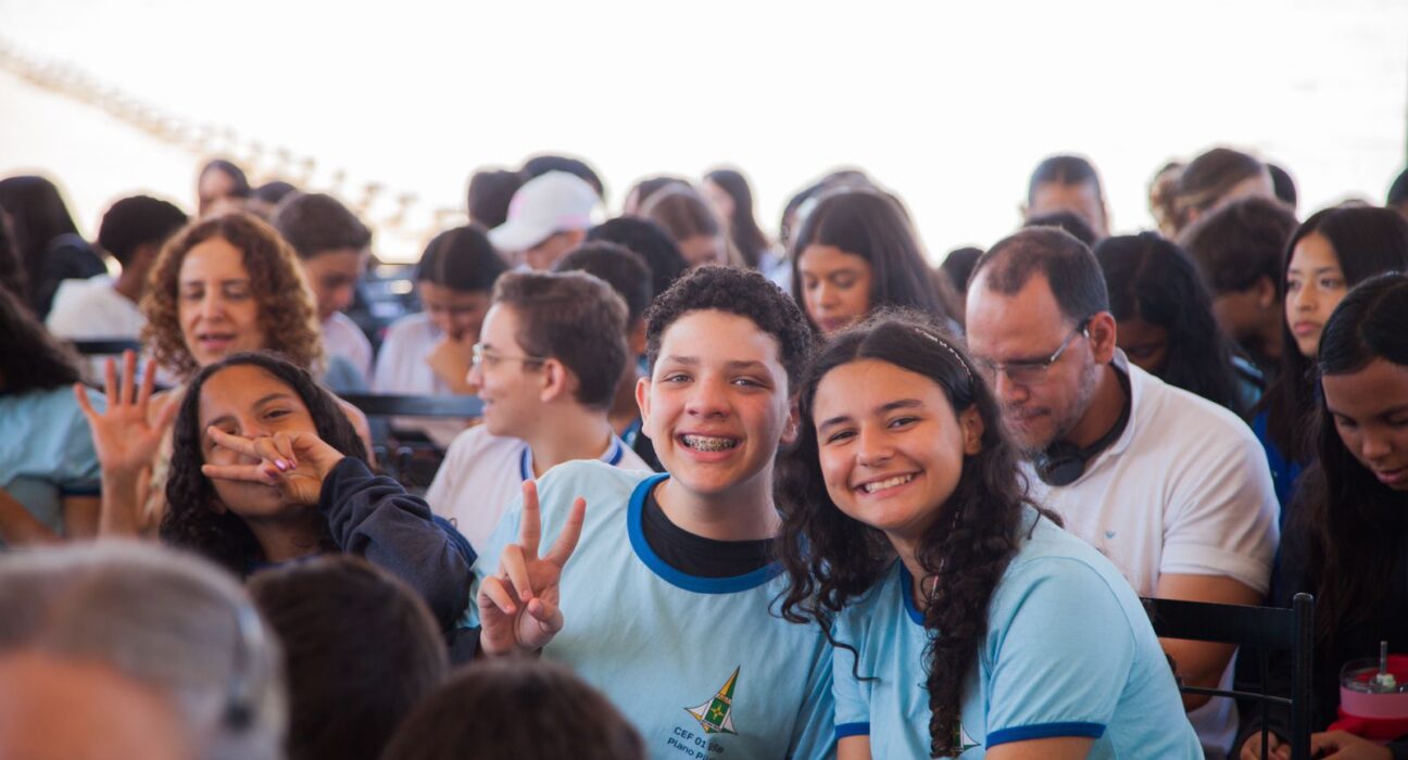 Plataforma Conecta levou mais de 9 mil pessoas a espaços culturais em 2024 Educação