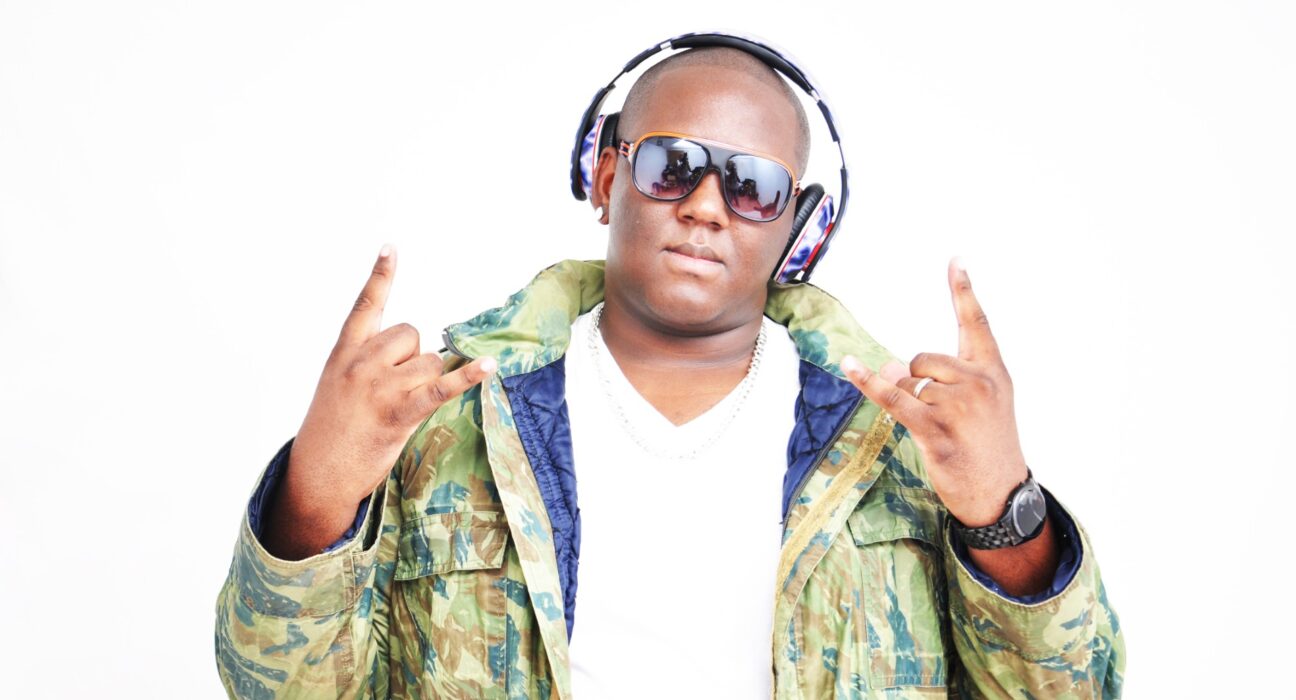 Réveillon no Sunset Gigóia: Show de Mumuzinho, Amarall, Mc Estudante, Dj Tubarão e Dj Bruno Songz Show de luzes e Sabor para Celebrar 2025 Eventos