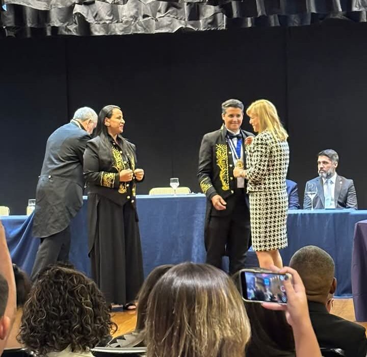 Comenda do Mérito Feminino Rio de janeiro