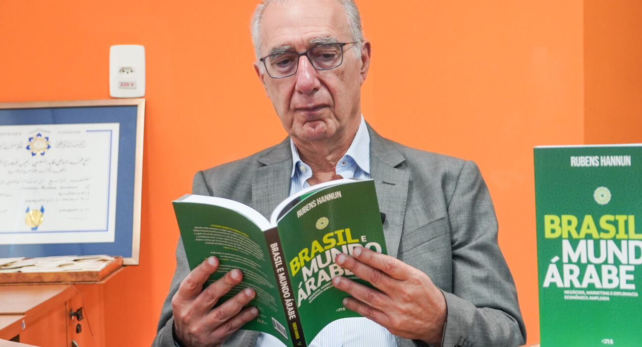 Livro oferece guia para atuar no Mundo Árabe Cultura