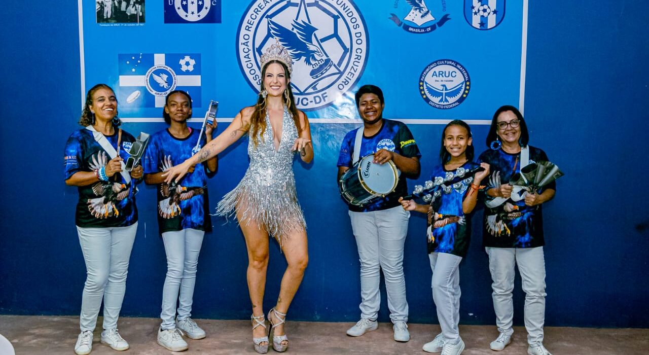 Foliões do Boulevard: Carnaval para a melhor idade Carnaval
