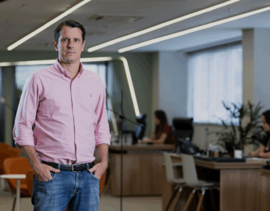 Inteligência artificial a serviço do corretor: conheça o Marco, assistente virtual da MRV Gastronomia