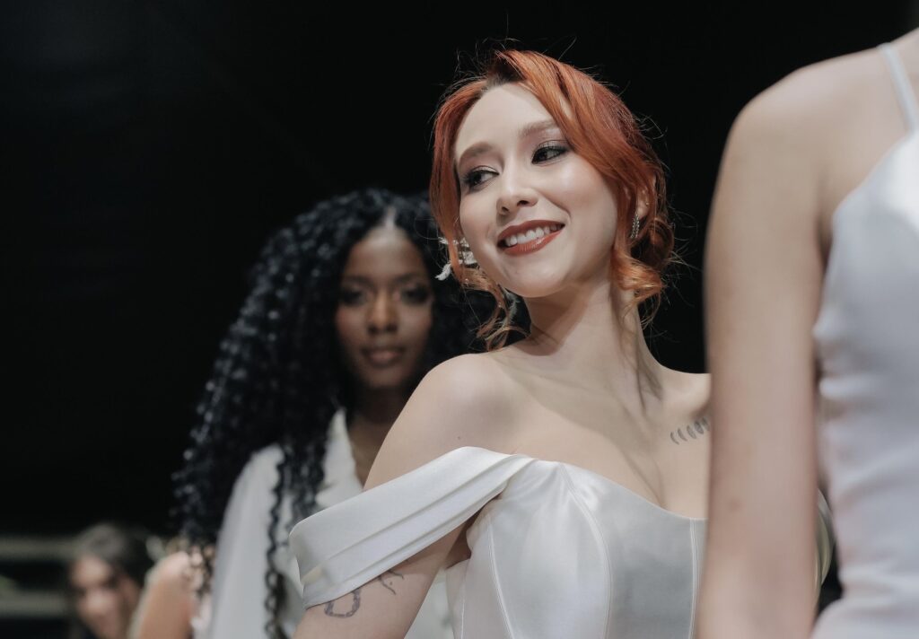 Carlos Eugenio Bride apresenta coleção “Brisa” em desfile exclusivo inspirado na brasilidade Moda