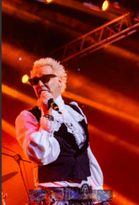 TIM Music Noites Cariocas encerra temporada de 2025 com quatro noites lotadas e shows memoráveis no Morro da Urca  Eventos