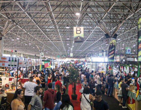 32ª Expotchê - Paixão que vem lá do Sul negócios