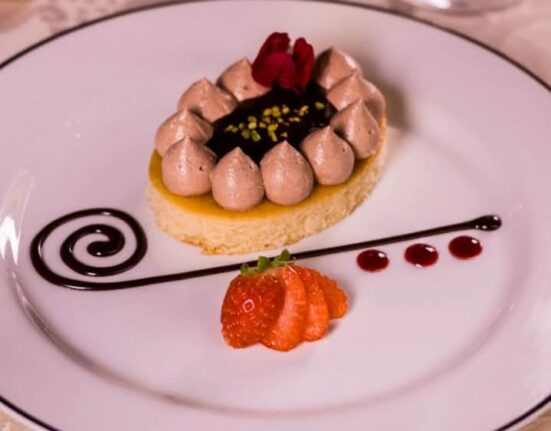 Mini Naked Cake com creme de avelã, no Jantar de Outono Rio de janeiro