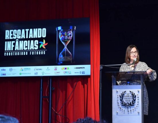 "Resgatando infâncias, construindo futuros" Eventos