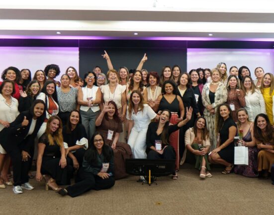 Chá com a Contadora estreia novo formato em maio com foco em saúde, bem-estar e conexões empresariais Gastronomia