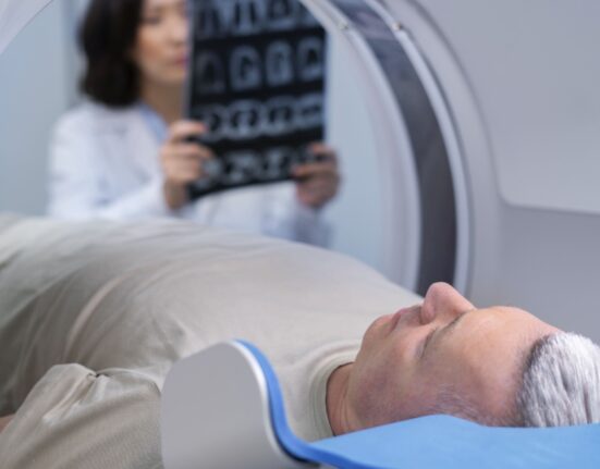 Junho Violeta: Radiologia é aliada na identificação da violência contra a pessoa idosa Rio de janeiro