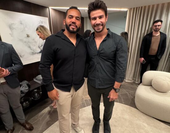 Yago Lopes prestigia a Mostra Artefacto 2025 em São Paulo Arquitetura