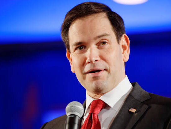 Anúncio de política de restrição de vistos direcionada a estrangeiros que censuram americanos Geral