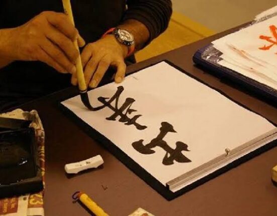 Exposição revela versatilidade artística da caligrafia japonesa Rio de janeiro