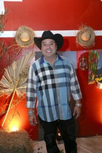 Romário celebra XVII Arraiá do Baixola com forró e clima nordestino Celebridades