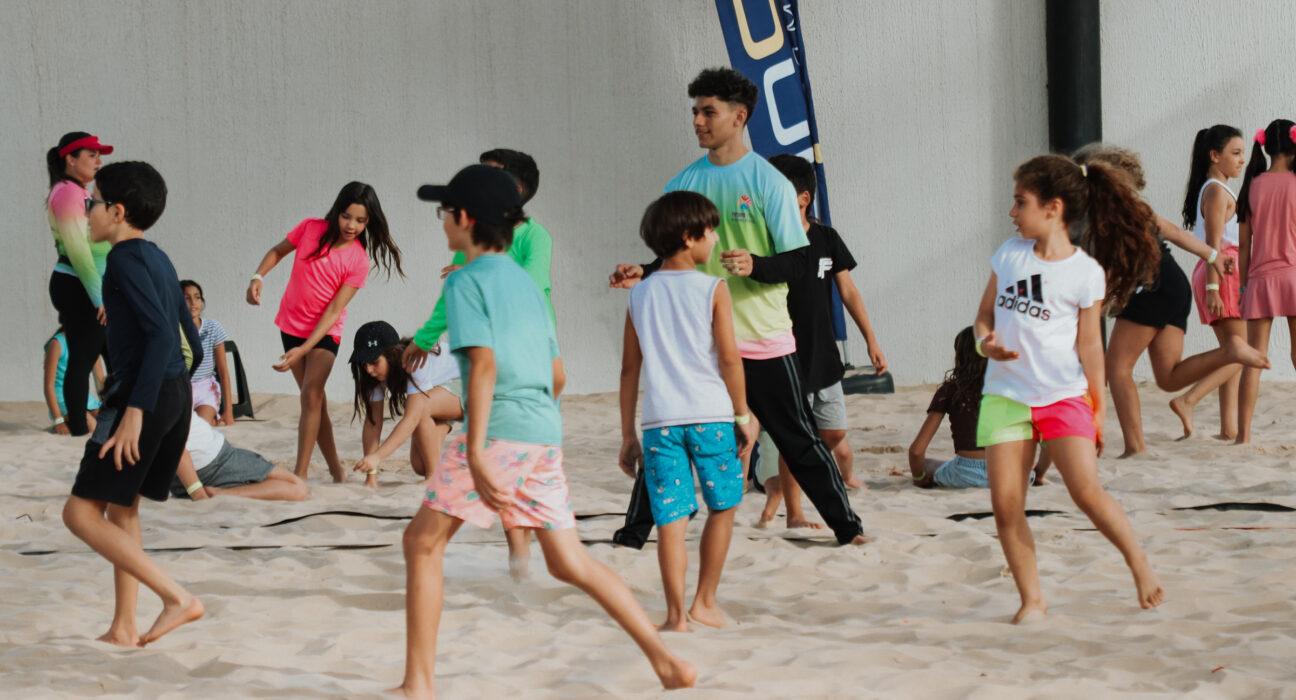 Colônia de Férias movimenta crianças em Goiânia com programação criativa na Arena Verano Esporte
