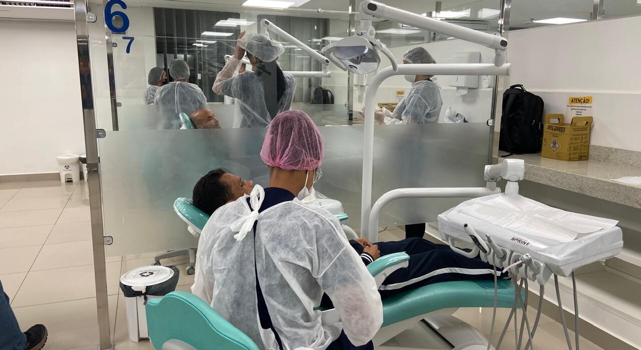 Ação leva atendimento humanizado e informação acessível a esportistas do Futebol de 5 Saúde