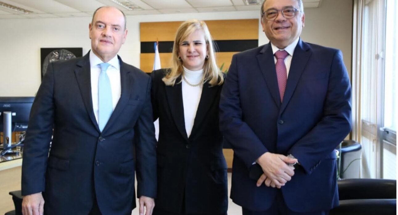 Reunião da presidente da OAB-RJ com presidentes do TRF-2 e do TJRJ Rio de janeiro