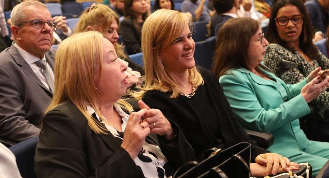 Homenagem na EMERJ Rio de janeiro