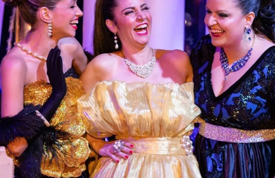 No repertório, homenagem às divas da música mundial. Rio de janeiro