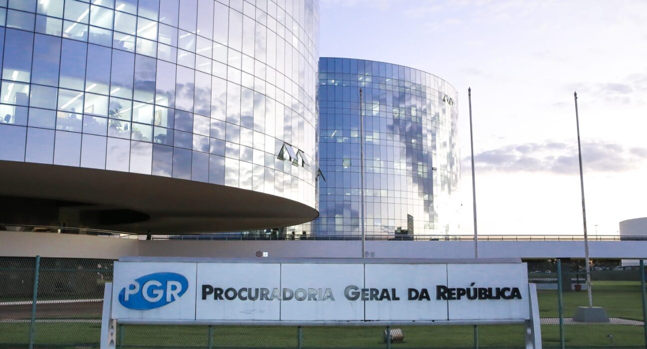 PGR arquiva denúncia contra Carlos Lupi Rio de janeiro