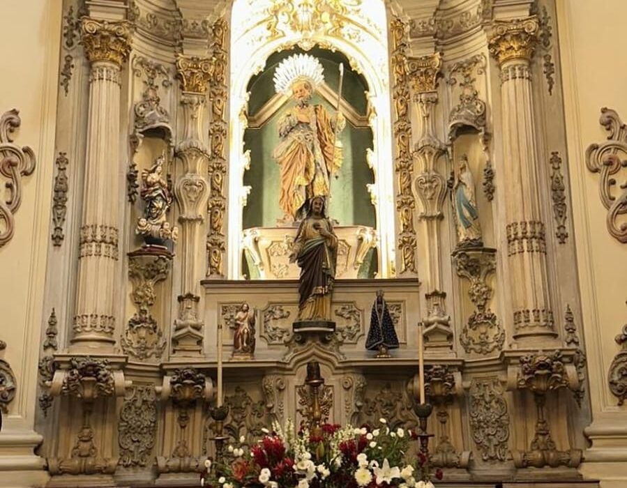 Neste domingo, Coral de Rouen e Missa Solene, na igrejinha da rua do Ouvidor. Rio de janeiro