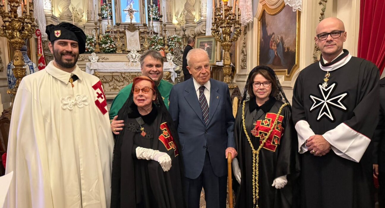 "Missa Antiga ", na igrejinha da rua do Ouvidor, no Encontro Monárquico . Rio de janeiro
