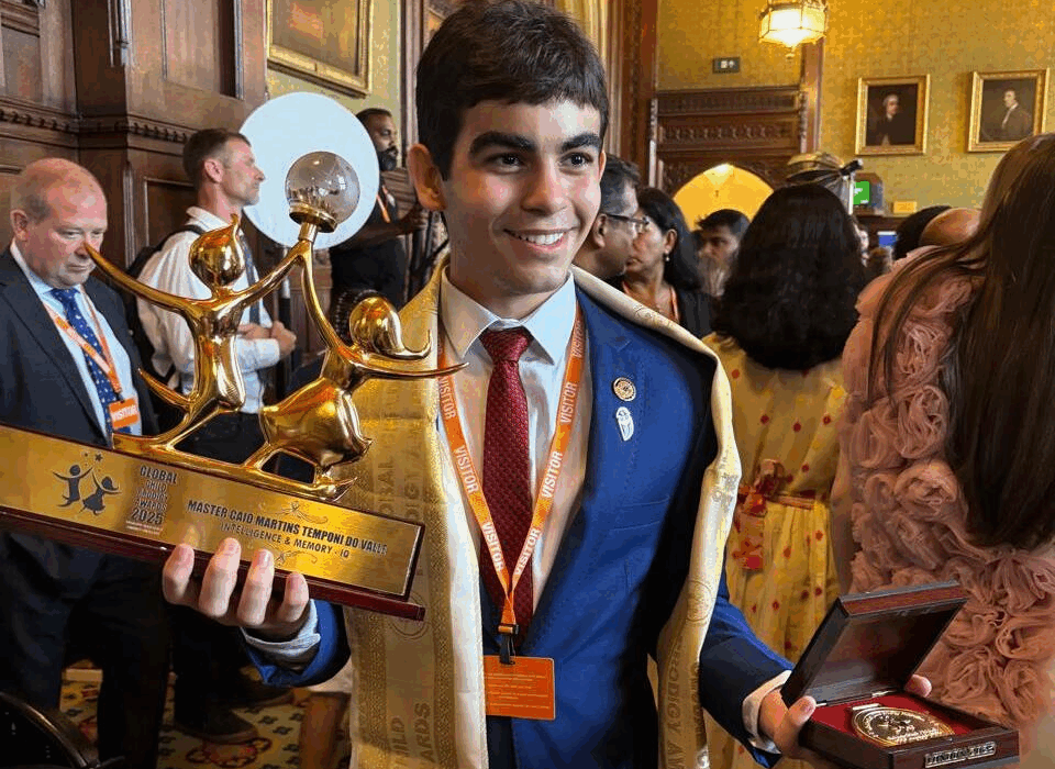 Jovem brasileiro de 16 anos recebe prêmio internacional como uma das 100 crianças prodígio do mundo Notícias