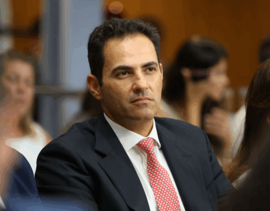 Deputado goiano propõe projeto para facilitar a quitação de débitos não tributários com o Estado de Goiás Diversão