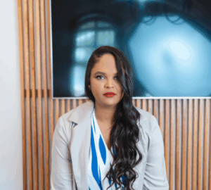 Violência no elevador: ex-jogador de basquete agride namorada com 61 socos e pode tentar prisão domiciliar alegando filho com deficiência Notícias