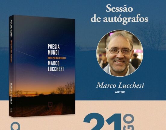 Sessão de autógrafos de Marco Lucchesi. Rio de janeiro