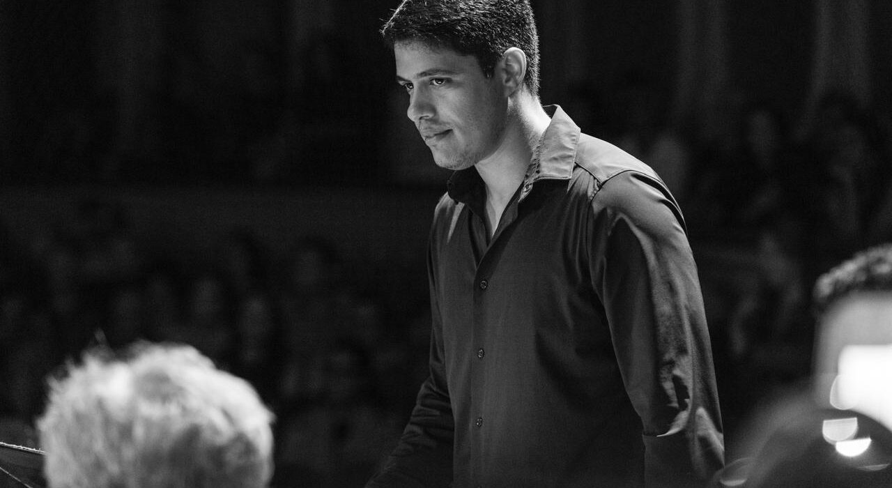 Orquestra MPBJazz dá novo rumo à música brasileira com convidados especiais e performances grandiosas Cultura