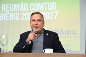 Prefeito Sandro Mabel compôs a mesa de autoridades da última reunião do ComturPrefeito Sandro Mabel compôs a mesa de autoridades da última reunião do Comtur Alex Malheiros