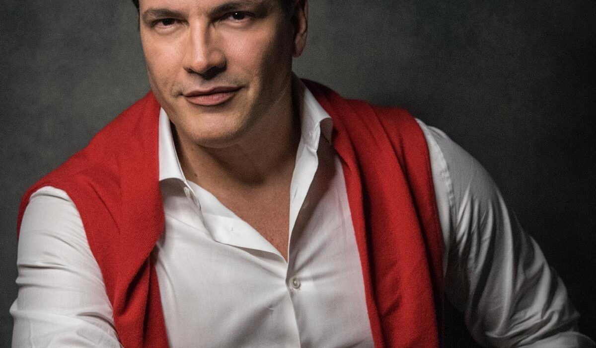 Após sucesso no México, Daniel Boaventura traz nova turnê “Em Casa” para o Qualistage Eventos