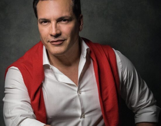 Após sucesso no México, Daniel Boaventura traz nova turnê “Em Casa” para o Qualistage Rio de janeiro